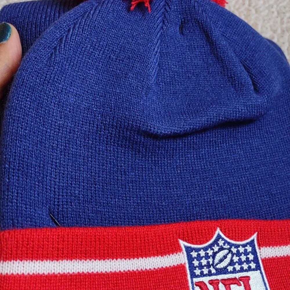 NEW! NFL Pom Beanie Scarf Set One Size Unisex Red Blue